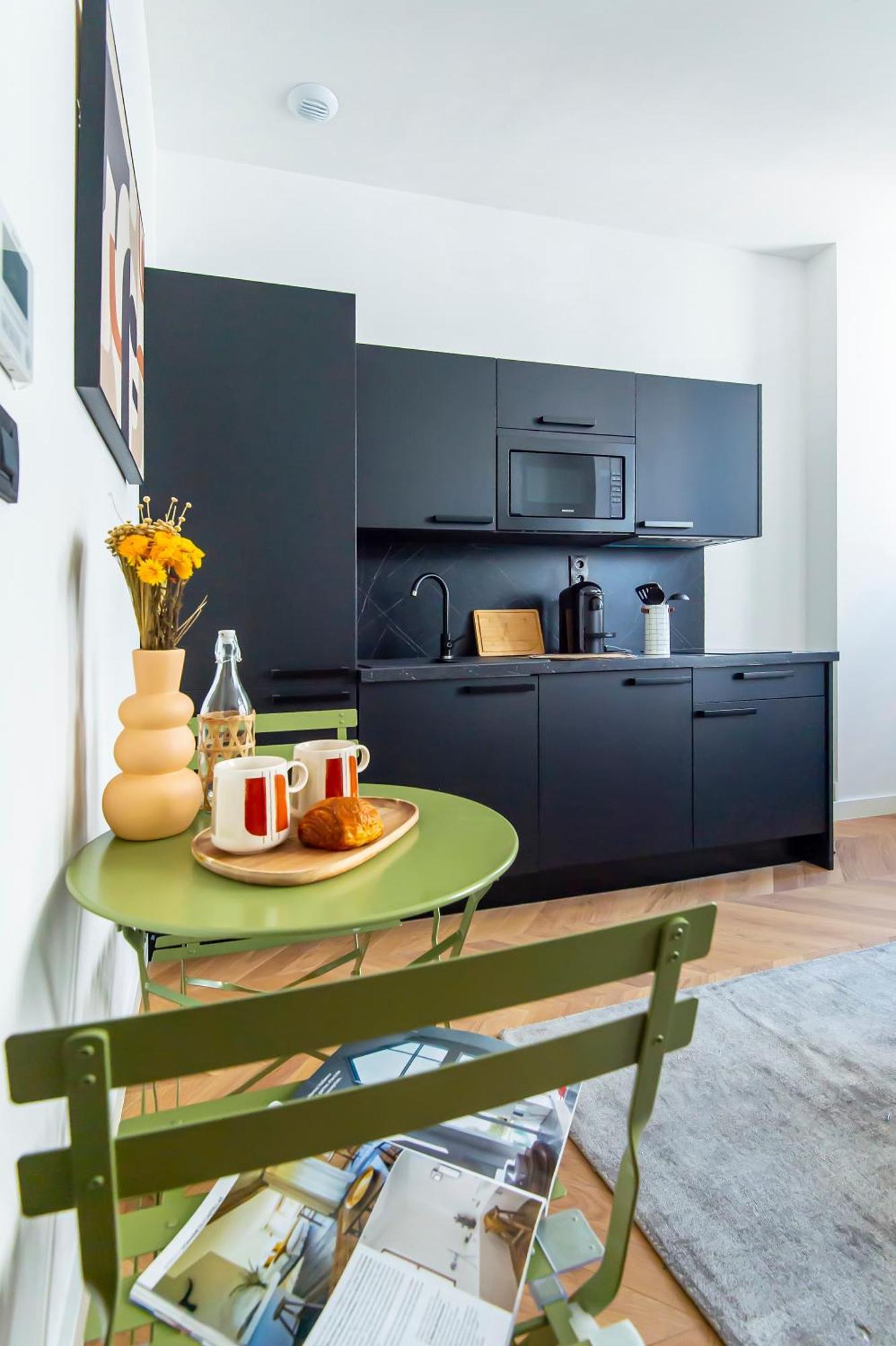 302b Beautiful Refurbished Downtown / Ac Apartment