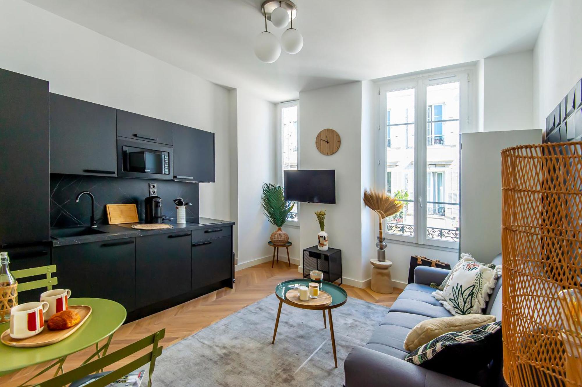 Apartment 302b Beautiful Refurbished Downtown / Ac *